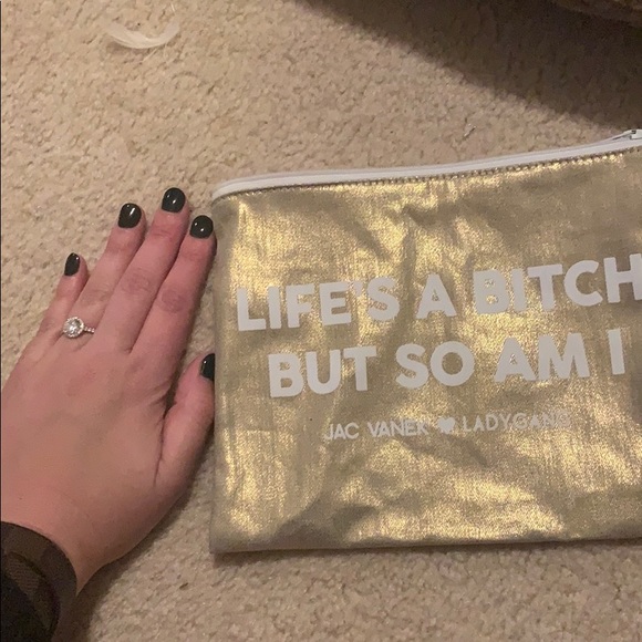 Ladygang pouch! - Picture 8 of 8